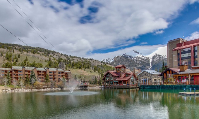 Copper Mountain Village Condominio | Village Square