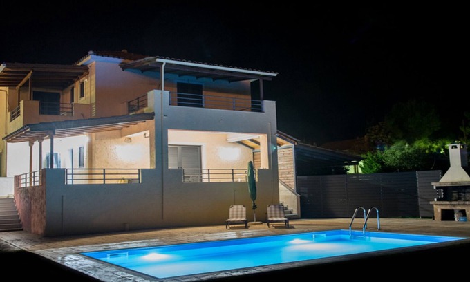 Kariotai Villa | Village Villas * Villa lujosa de 2 plantas, piscina, B. B.Q, cerca de playas y ciudad