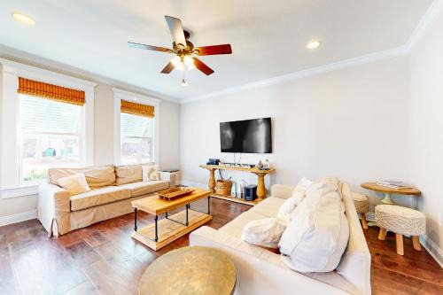 Villages of Crystal Beach Casa | Villages of Crystal Beach: Vitamin Sea