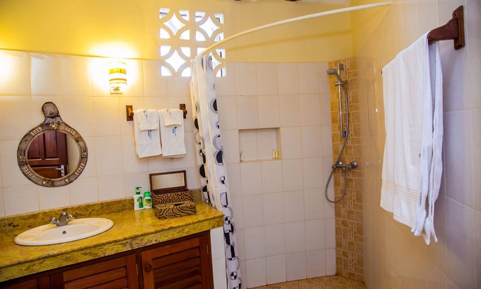 Galu Cabaña | Villakwetu Cottages Diani Beach