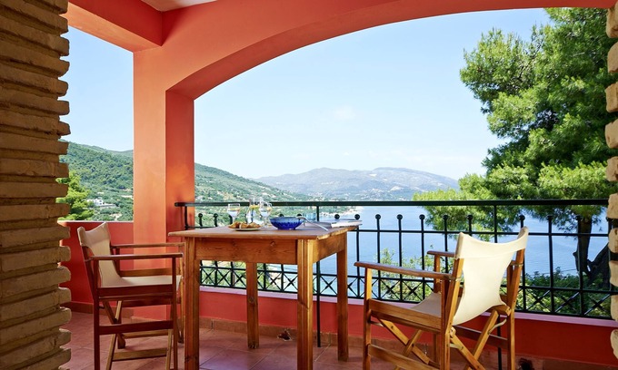 Marathias Apartamento | Villas Cavo Marathia - Studio with panoramic sea views and pool in a dream location