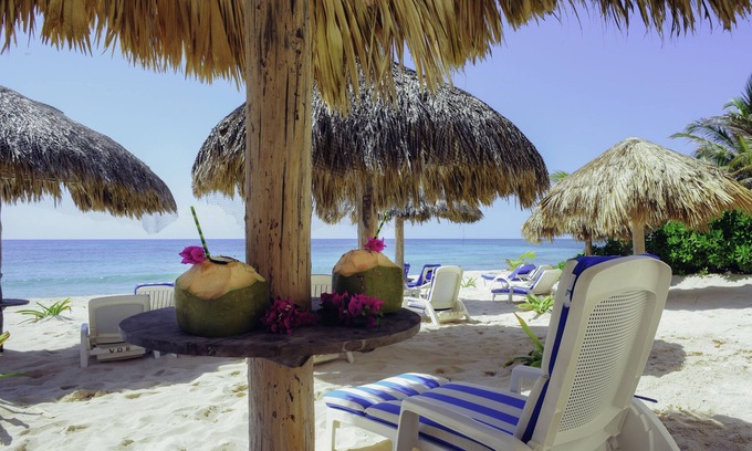 Akumal Hotel | Villas De Rosa Beach Resort