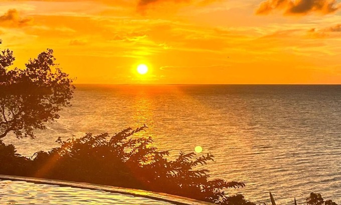 Politilly Bight Casa | Villas Del Mar Spacious estate in Politilly Bight with pools, hot tubs, Spa