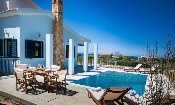 Sarlata Hotel | Villas Kefalonia