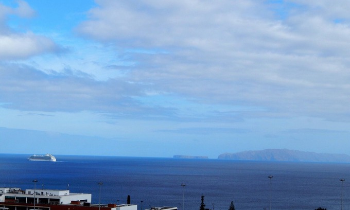 Santa Cruz Chalet De Esquí | Villas Madalena - Superb House T1 Sea View and Wi-fi