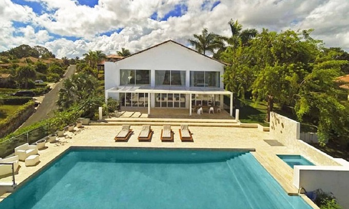 Urbanizacion Tavarez Villa | VillaTracey! Hermosa vista al mar de Sosua 4BR, a pie 2 de la ciudad, playa, piscina, mucama # 19