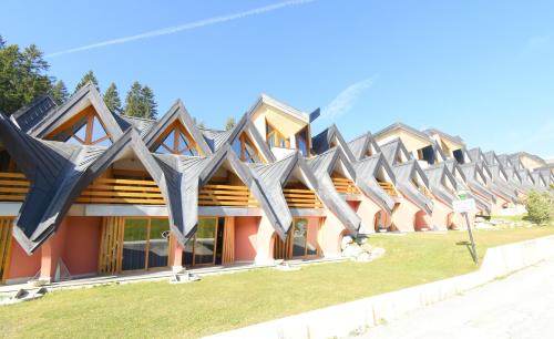 Campo Carlo Magno Apartamento | Ville Golf & Ski