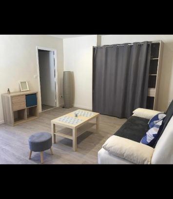 Villeneuve-les-Avignon Apartamento | Villeneuve les avignon,proche Avignon, beau studio