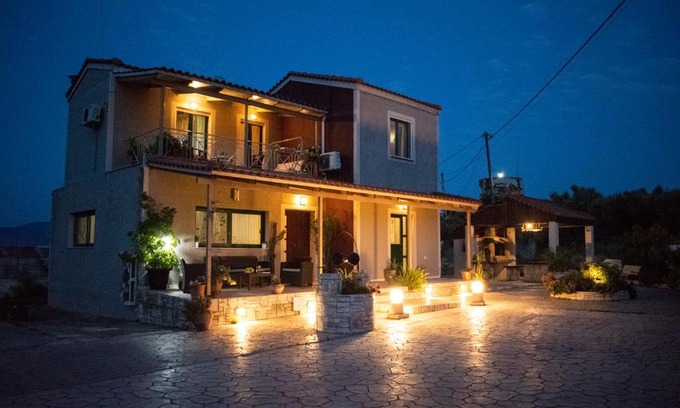 Favatata Apartamento | Villeta Nikol