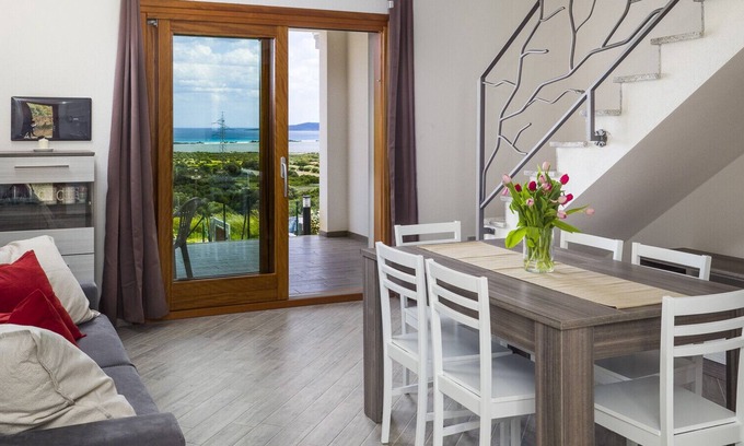 San Teodoro Chalet De Esquí | Villetta Etesia - modern home beside Lu Impostu