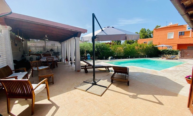 San Teodoro City Centre Apartamento | Villetta Todde con Piscina