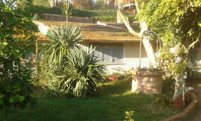 Monte Caminetto Casa | Apartamento Villino Flaminio, en el norte de Roma, con jardín e Internet