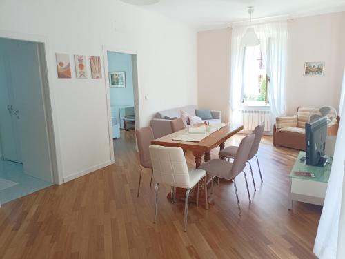 Pegli Apartamento | Villino Molinari