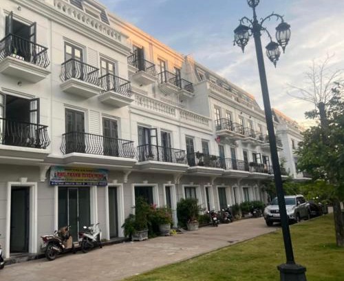 Dong Hoi Apartamento | Vincom Shophouse