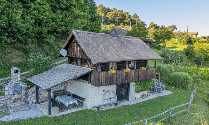 Srednje Grcevje Casa | Vineyard Cottage Škatlar 1