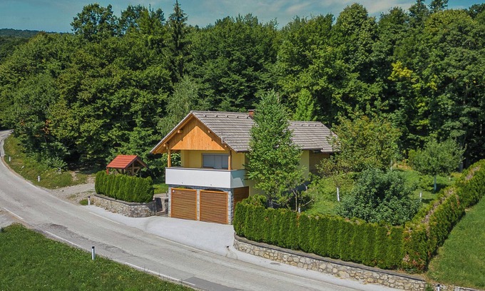Crnomelj Casa | Vineyard Cottage Pri Krakaru, Dragatuš, Slovenia