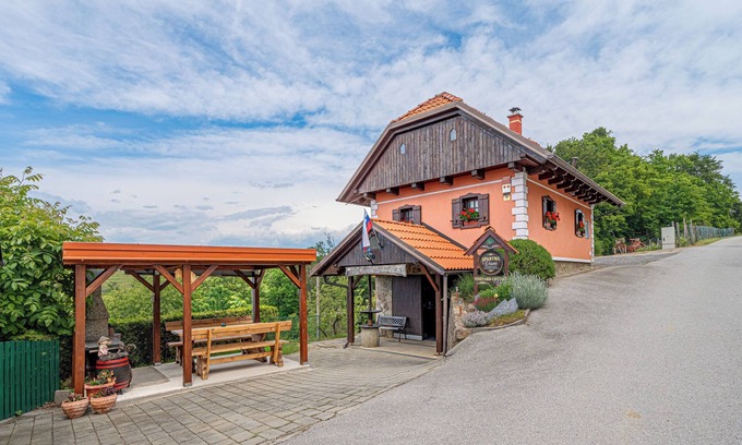 Majsperk Casa | Vineyard Cottage Vesna Lake View, Cirkulane, Slovenia