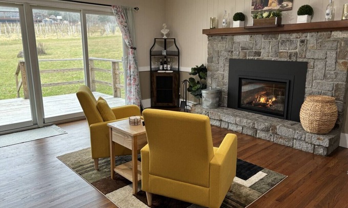 New Paltz Casa | Vineyard Retreat: 3BR Home-Live Music, Wine+Hiking