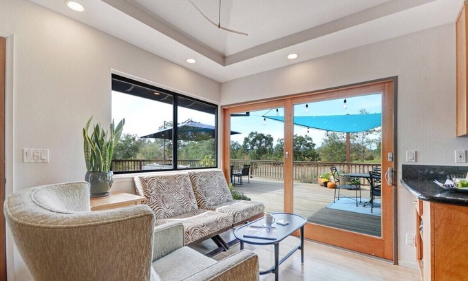 Santa Rosa Casa | Vineyard View Retreat in the Heart of Wine Country