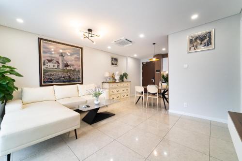 District 4 Apartamento | Vinh Hoi Apartment Free one way airport pick up from TSN Airport