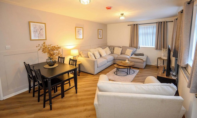 Gelligaer Casa | Vinmar Beautiful Bungalow in Pengam - Blackwood