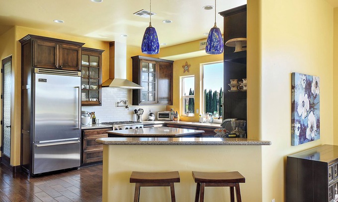 Paso Robles Casa | ViNO on ViNEYARD-Westside Wine Trail Estate