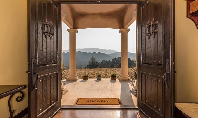 Paso Robles Casa | ViNO On ViNEYARD-Westside Wine Trail