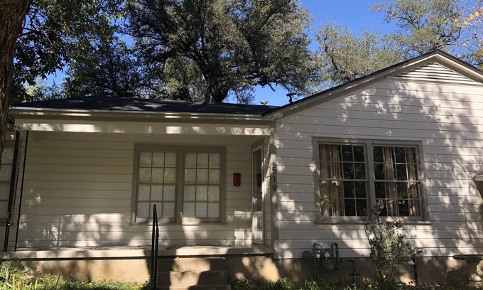 North Waco Casa | Vintage 3/1 Cameron Park House - 8 plazas; A 5 minutos del centro y del estadio Baylor