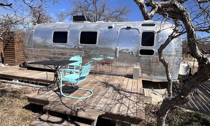 Fredericksburg Casa | Vintage Airstream tucked in Fredericksburg, Texas Hill country!!