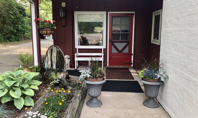 Cherry Valley Apartamento | Vintage Barbershop Studio