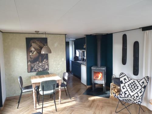 Grou Otro | Vintage chalet Fereale II