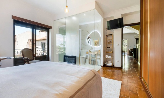 Figueiro dos Vinhos Apartamento | Vintage Charm Meets Modern Comfort