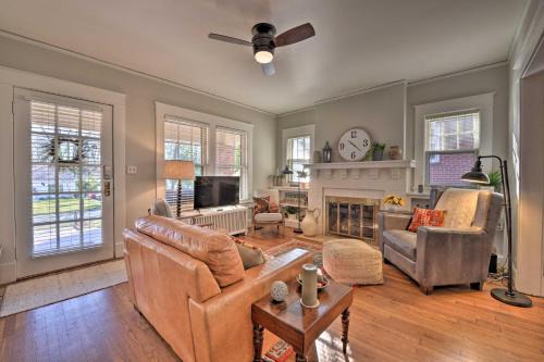 Greensboro Casa | Vintage Chic Cottage Less Than 1 Mile to UNC Greensboro!