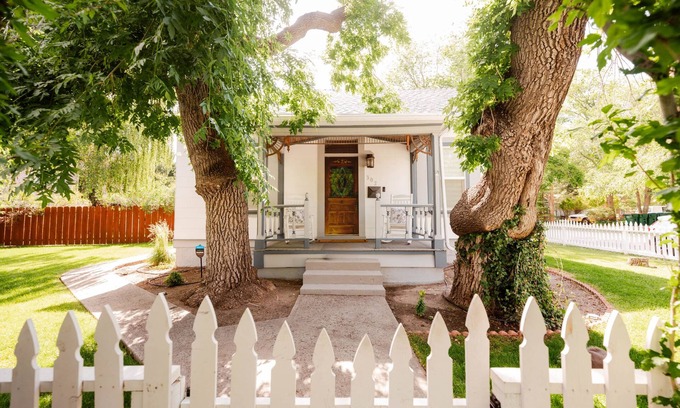Carson City Casa | Vintage Gem 5-minute walk to Downtown Carson City! 25 minute drive to Lake Tahoe