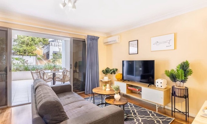 Woolloongabba Apartamento | Vintage Glamour Nest 2BR Apt near CBD w/carpark