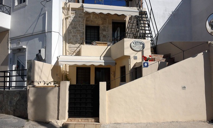 Pitsidia Casa | Vintage House Studio's Pitsidia Adults Only