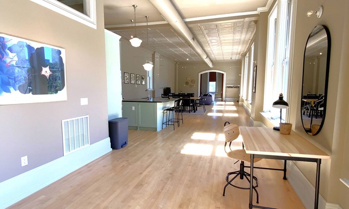 East Town Condominio | Vintage Modern Vibe Condominium