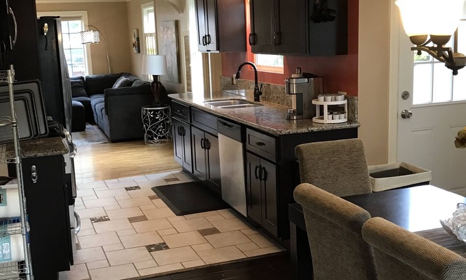 Northwest Olympia Cabaña | Vintage NW Olympia Cape Cod - Remote Ready