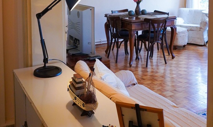 Adalar Apartamento | Vintage Retreat in the Heart of Heybeliada
