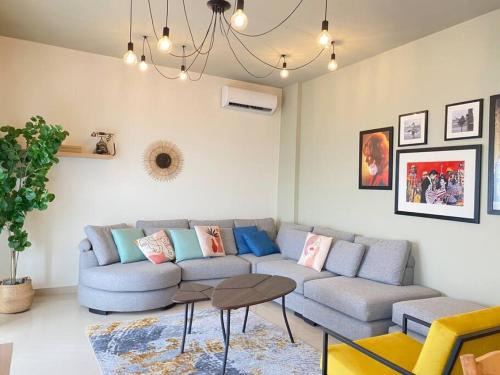 Zouk Mosbeh Apartamento | Vinyl 3-Bedroom Apartment in Zouk Mikael