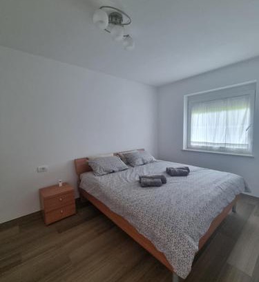 Dobravlje Apartamento | Vipava Valley Stay - Apartment Miki - With Patio, Parking & Pets OK