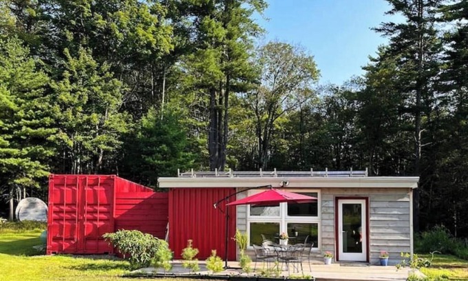 Stone Ridge Casa | Visit a farm-stay container house on a 30-acre organic forest in Stone Ridge, NY