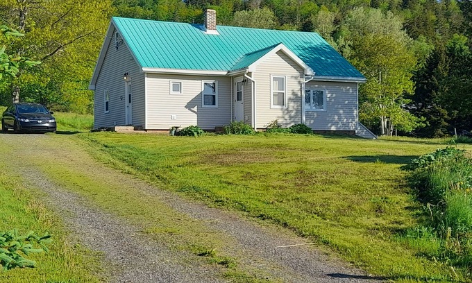Lower Blomidon Casa | Visit the beautiful Annapolis Valley of Nova Scotia at Blomidon Vacation Rentals