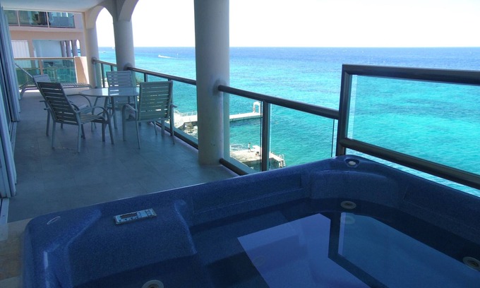 Colonia Andrés Condominio | EL CANTIL VISTA AZUL - Hermosa frente al mar decorado - 4 habitaciones - 6 ° piso