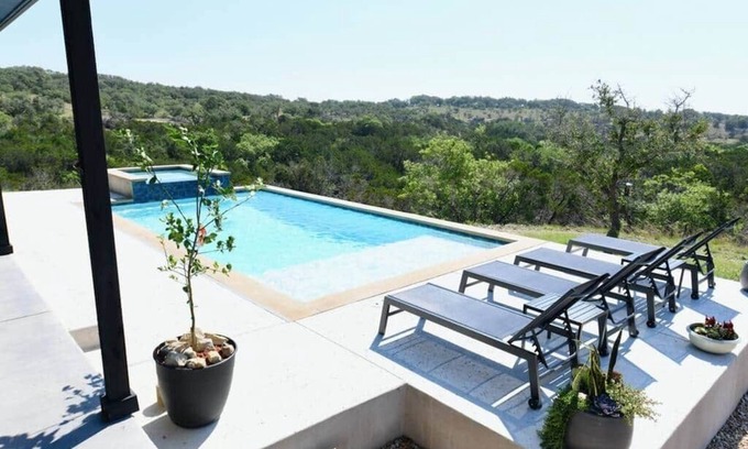 Johnson City Casa | Vista Azul | Private Hill Country Views Pool Hot Tub
