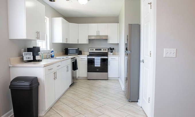 Winterville Casa | Vista Breeze - Cozy Modern Vista that Sleeps 6