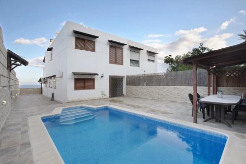 Candelaria Casa | Vista Horizonte