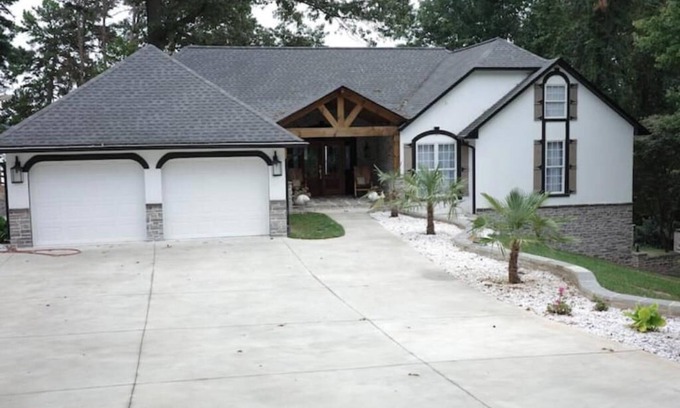 Gainesville Casa | Vista Lanier