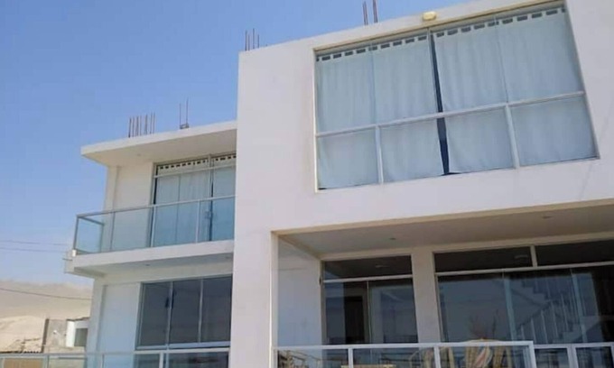 Samuel Pastor Casa | Casa de Playa VISTAMAR con Piscina, primera fila.