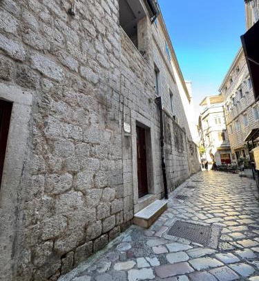 Kotor Old Town Apartamento | Vita Mundo